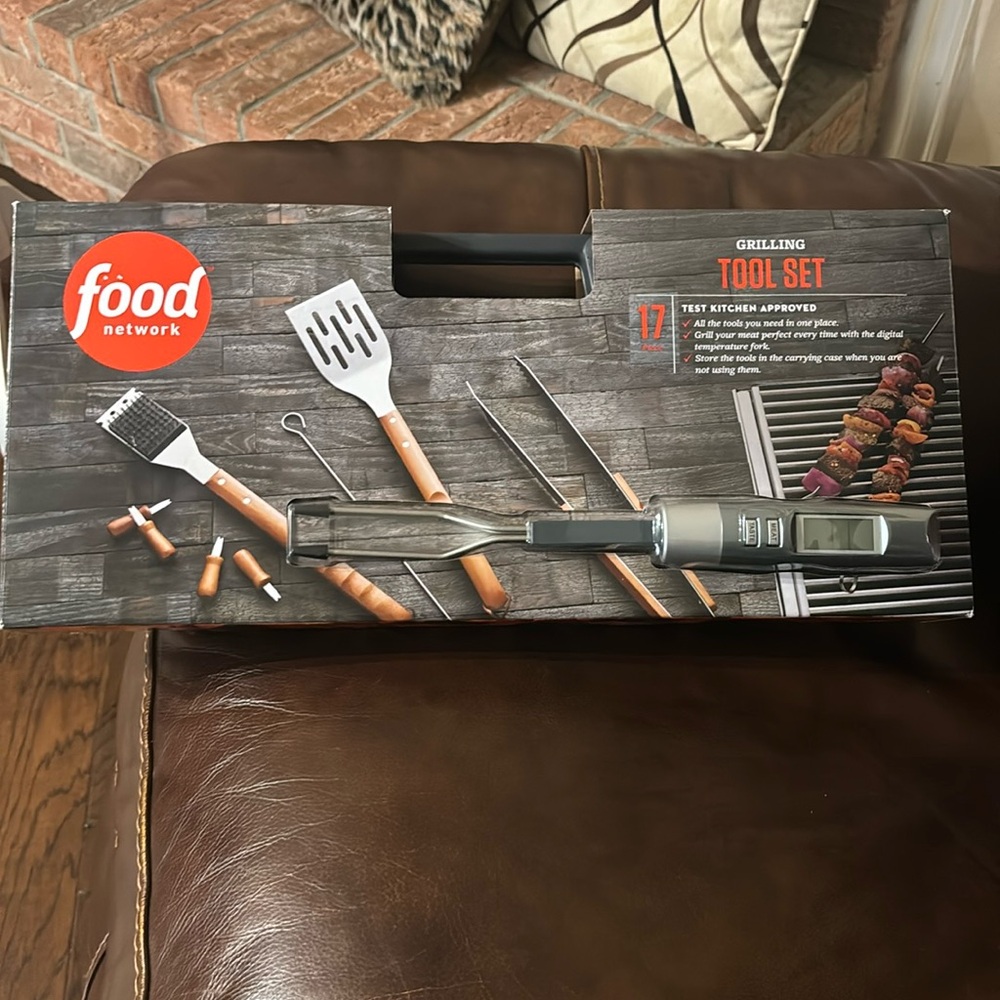 Food Network™ 17-pc. BBQ Tool Set - Brand New!